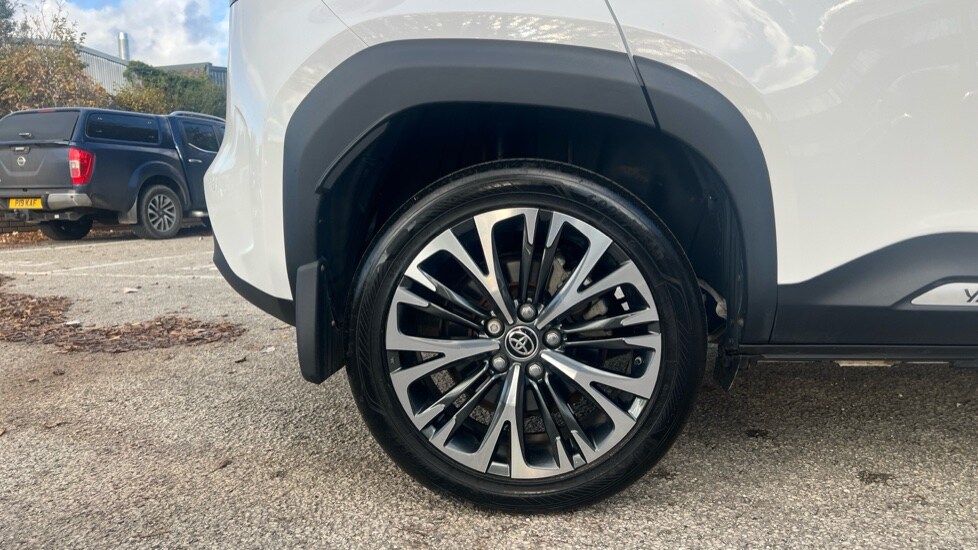 Used Toyota Yaris Cross 2023 for sale - 76487538: Photo 19