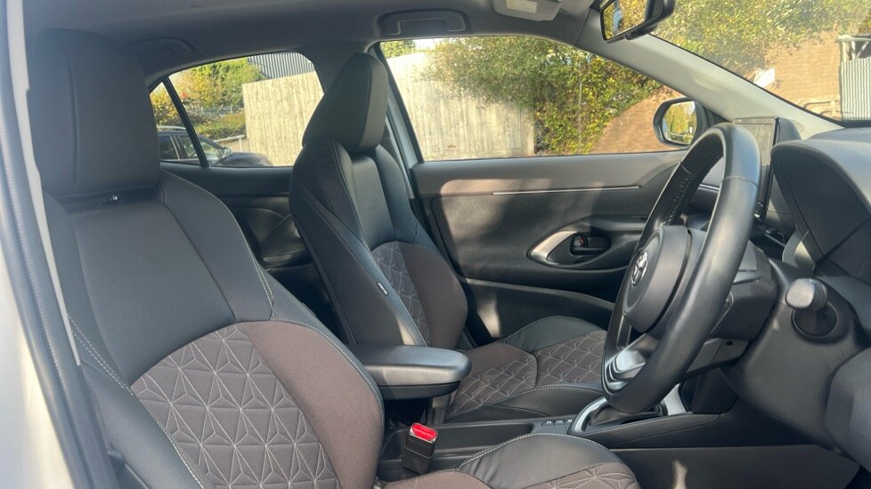 Used Toyota Yaris Cross 2023 for sale - 76487538: Photo 22