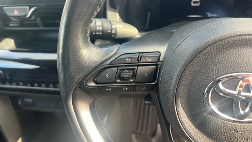 Used Toyota Yaris Cross 2023 for sale - 76487538: Photo 24