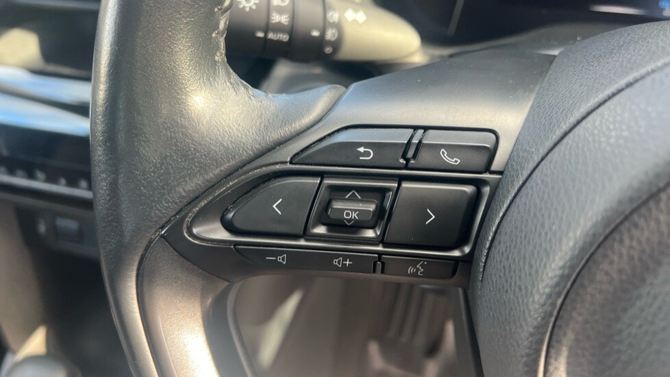 Used Toyota Yaris Cross 2023 for sale - 76487538: Photo 31