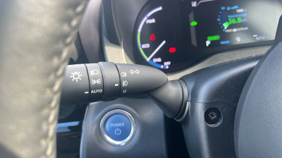 Used Toyota Yaris Cross 2023 for sale - 76487538: Photo 34