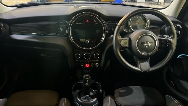 Used MINI Hatch 2022 for sale - 76172395: Photo 4