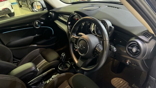 Used MINI Hatch 2022 for sale - 76172395: Photo 6
