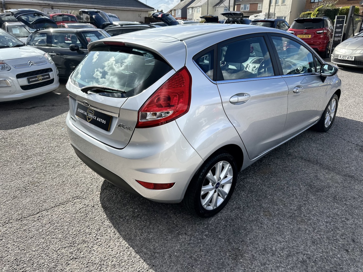 Used Ford Fiesta 2011 for sale - 78056989: Photo 4