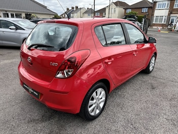 Used Hyundai i20 2013 for sale - 78502658: Photo