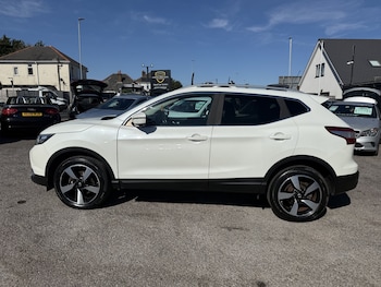 Used Nissan Qashqai 2016 for sale - 79463468: Photo