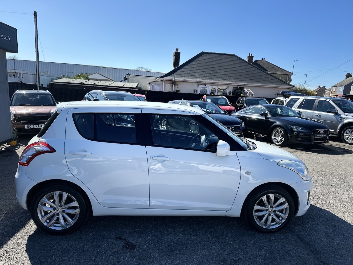 Used Suzuki Swift 2014 for sale - 77938087: Photo 7