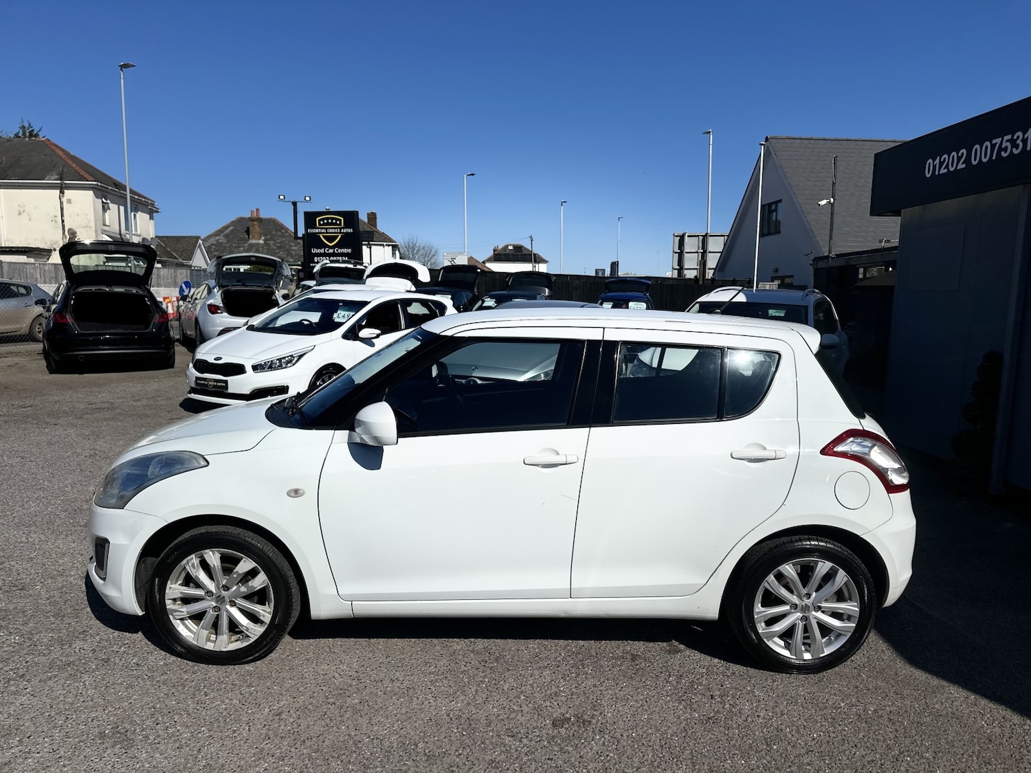 Used Suzuki Swift 2014 for sale - 77938087: Photo 8