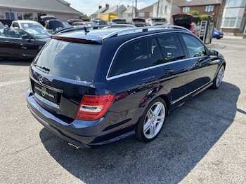 Used Mercedes-Benz C Class 2011 for sale - 79211500: Photo