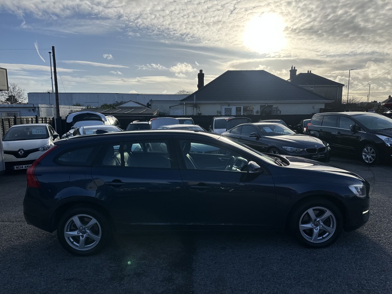 Used Volvo V60 2015 for sale - 77822267: Photo 7