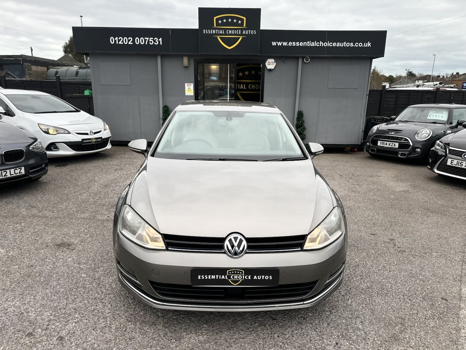 Used Volkswagen Golf 2014 for sale - 78125211: Photo 2