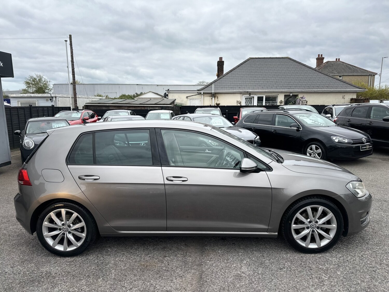 Used Volkswagen Golf 2014 for sale - 78125211: Photo 7