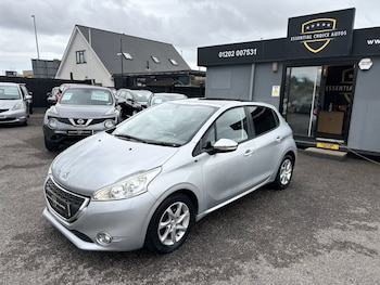 Used Peugeot 208 2014 for sale - 78402695: Photo