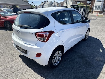 Used Hyundai i10 2015 for sale - 78659901: Photo
