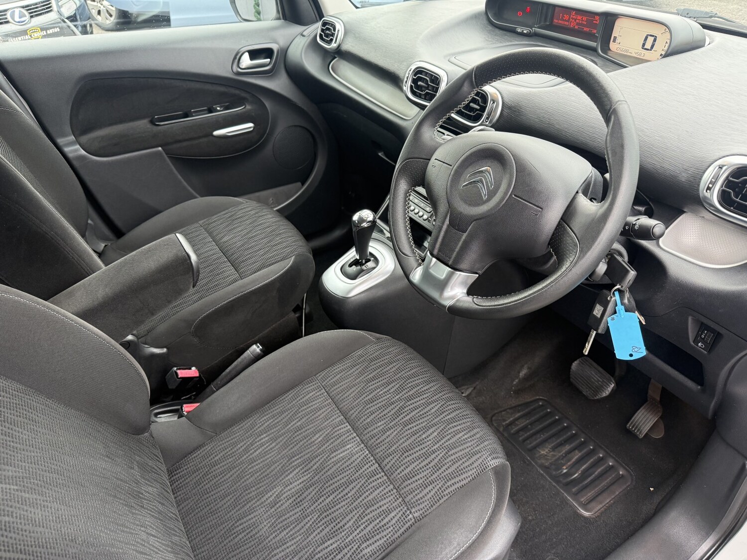 Used Citroen C3 Picasso 2013 for sale - 77822194: Photo 9