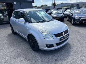 Used Suzuki Swift 2010 for sale - 79608564: Photo