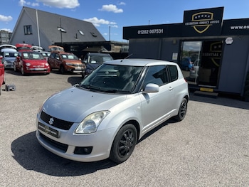 Used Suzuki Swift 2010 for sale - 79608564: Photo