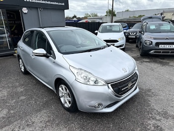 Used Peugeot 208 2014 for sale - 78273914: Photo