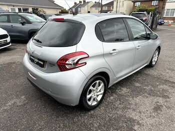 Used Peugeot 208 2014 for sale - 78273914: Photo