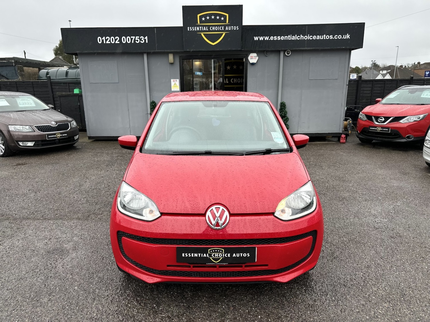 Used Volkswagen up! 2014 for sale - 78057090: Photo 2