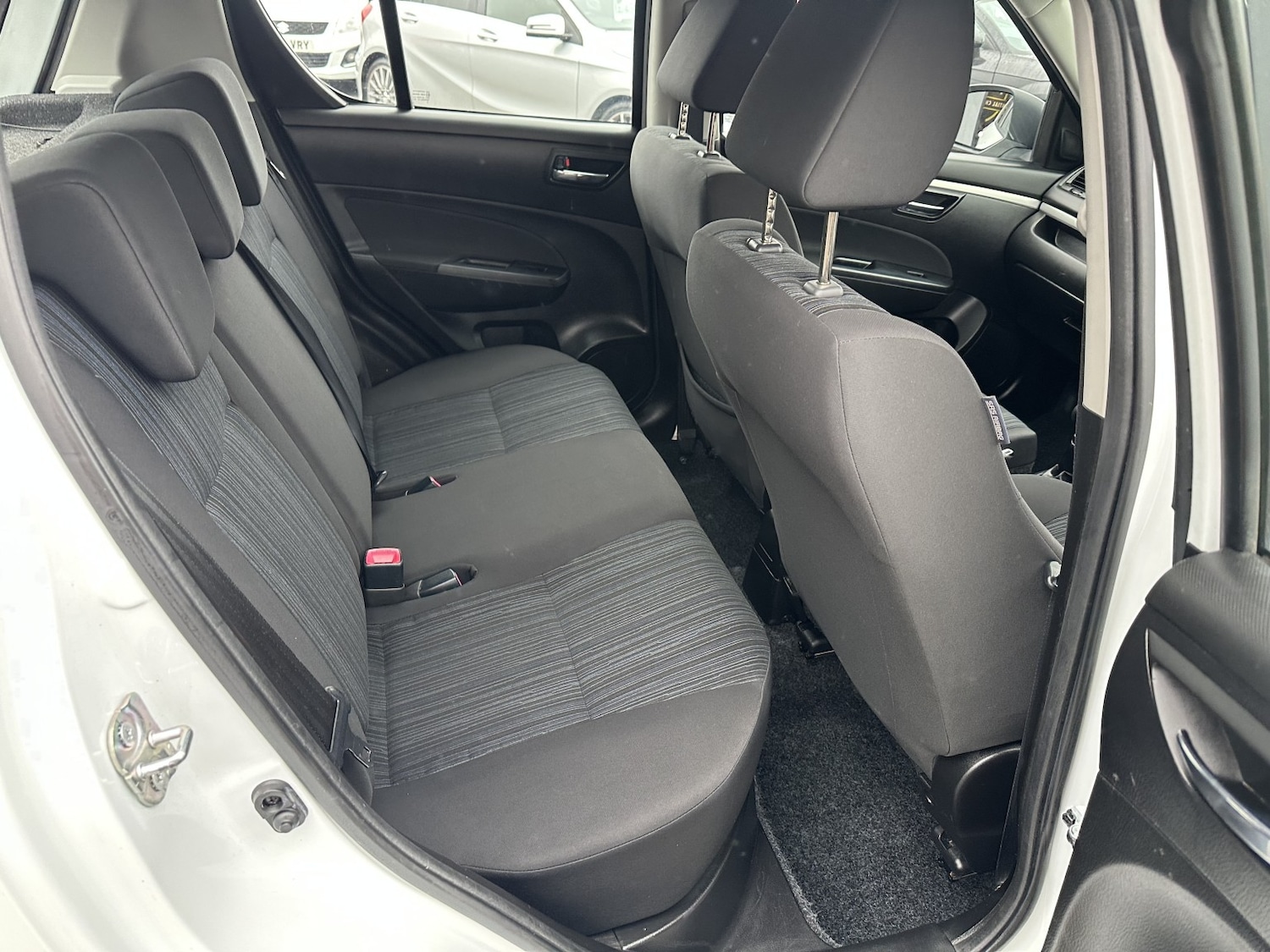 Used Suzuki Swift 2015 for sale - 77822230: Photo 11