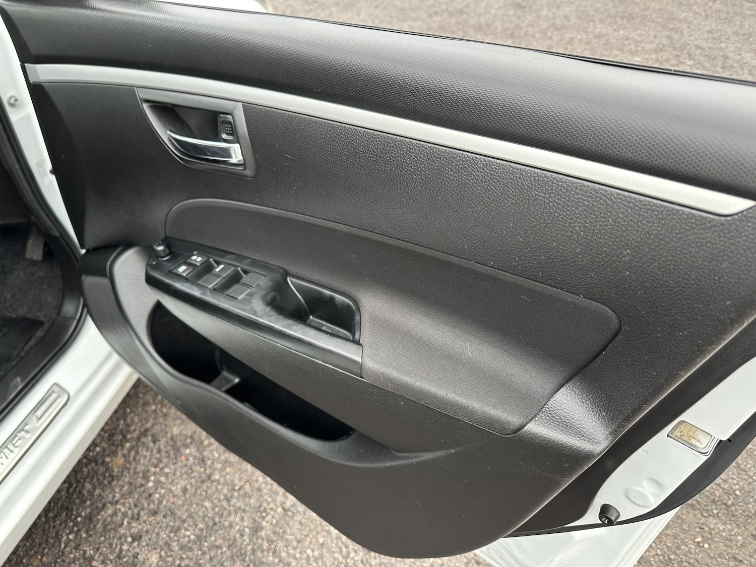 Used Suzuki Swift 2015 for sale - 77822230: Photo 16