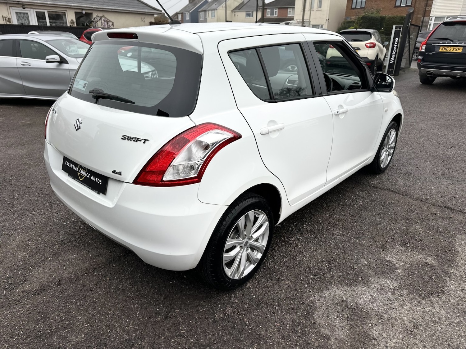 Used Suzuki Swift 2015 for sale - 77822230: Photo 4