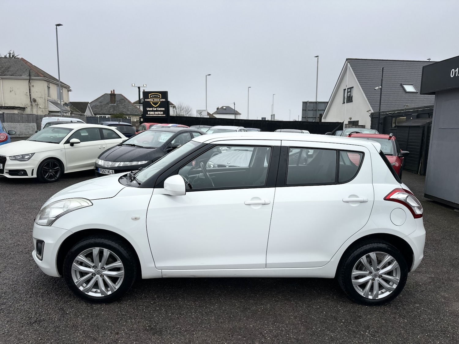Used Suzuki Swift 2015 for sale - 77822230: Photo 8