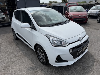 Used Hyundai i10 2017 for sale - 79240242: Photo
