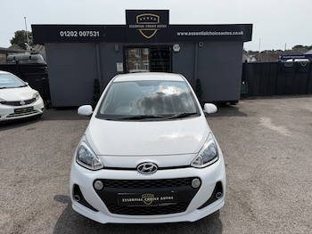 Used Hyundai i10 2017 for sale - 79240242: Photo
