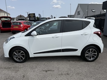 Used Hyundai i10 2017 for sale - 79240242: Photo