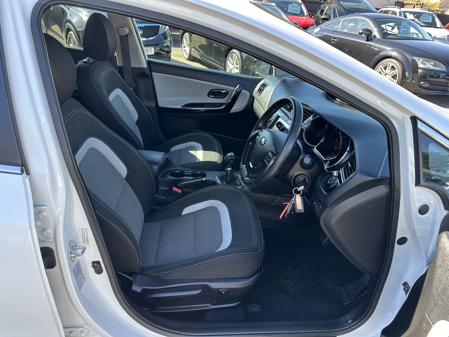 Used Kia Ceed 2015 for sale - 77937988: Photo 10