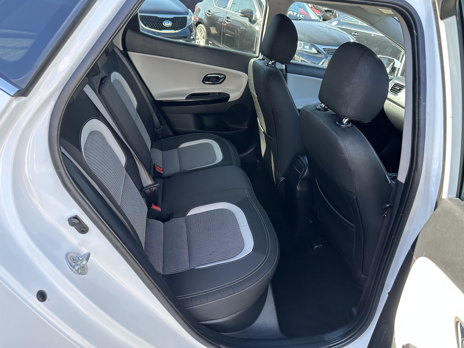 Used Kia Ceed 2015 for sale - 77937988: Photo 11