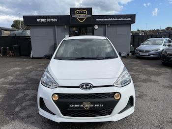 Used Hyundai i10 2018 for sale - 79495360: Photo