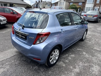 Used Toyota Yaris 2012 for sale - 78782399: Photo