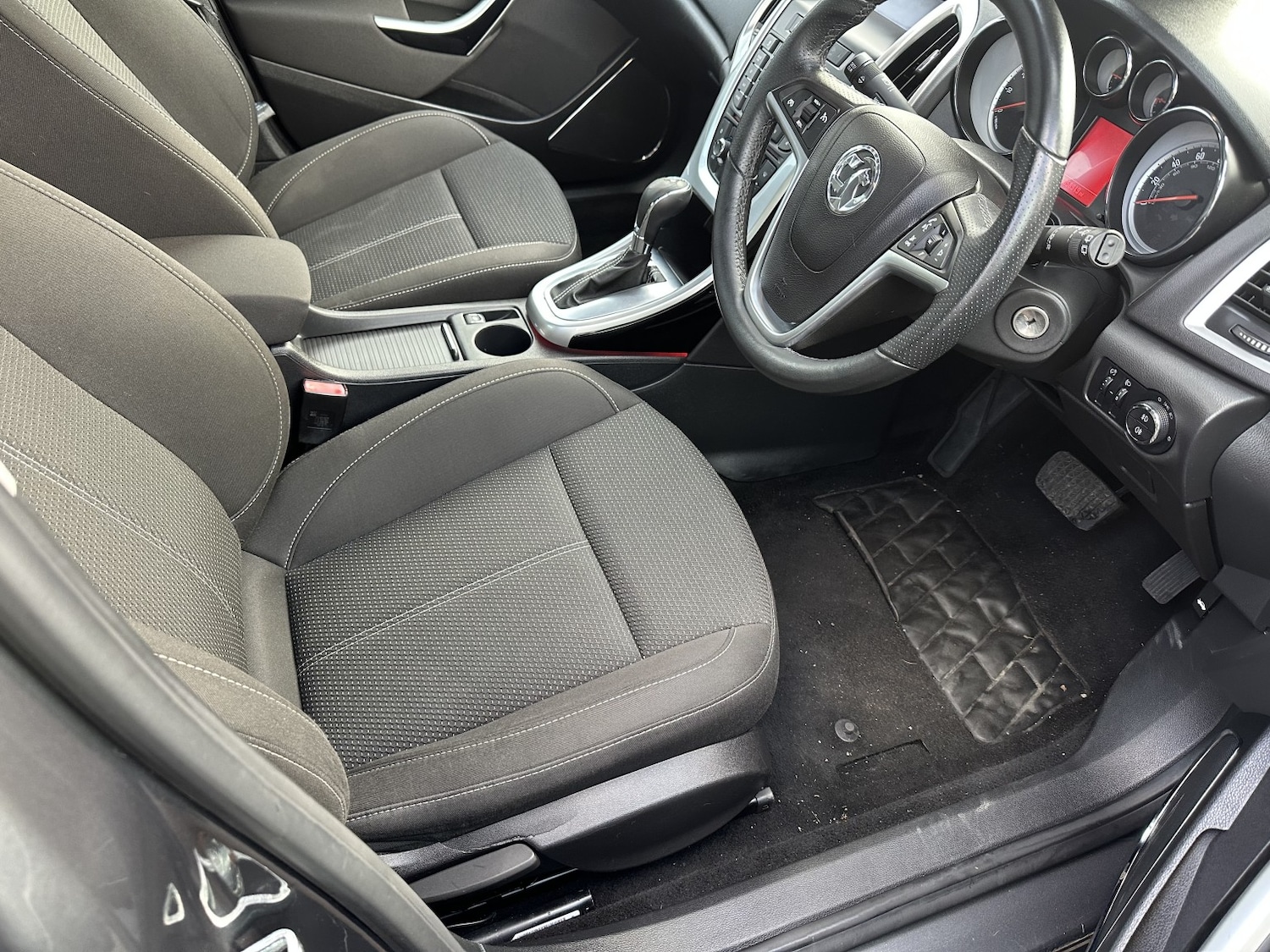 Used Vauxhall Astra 2012 for sale - 77822208: Photo 10