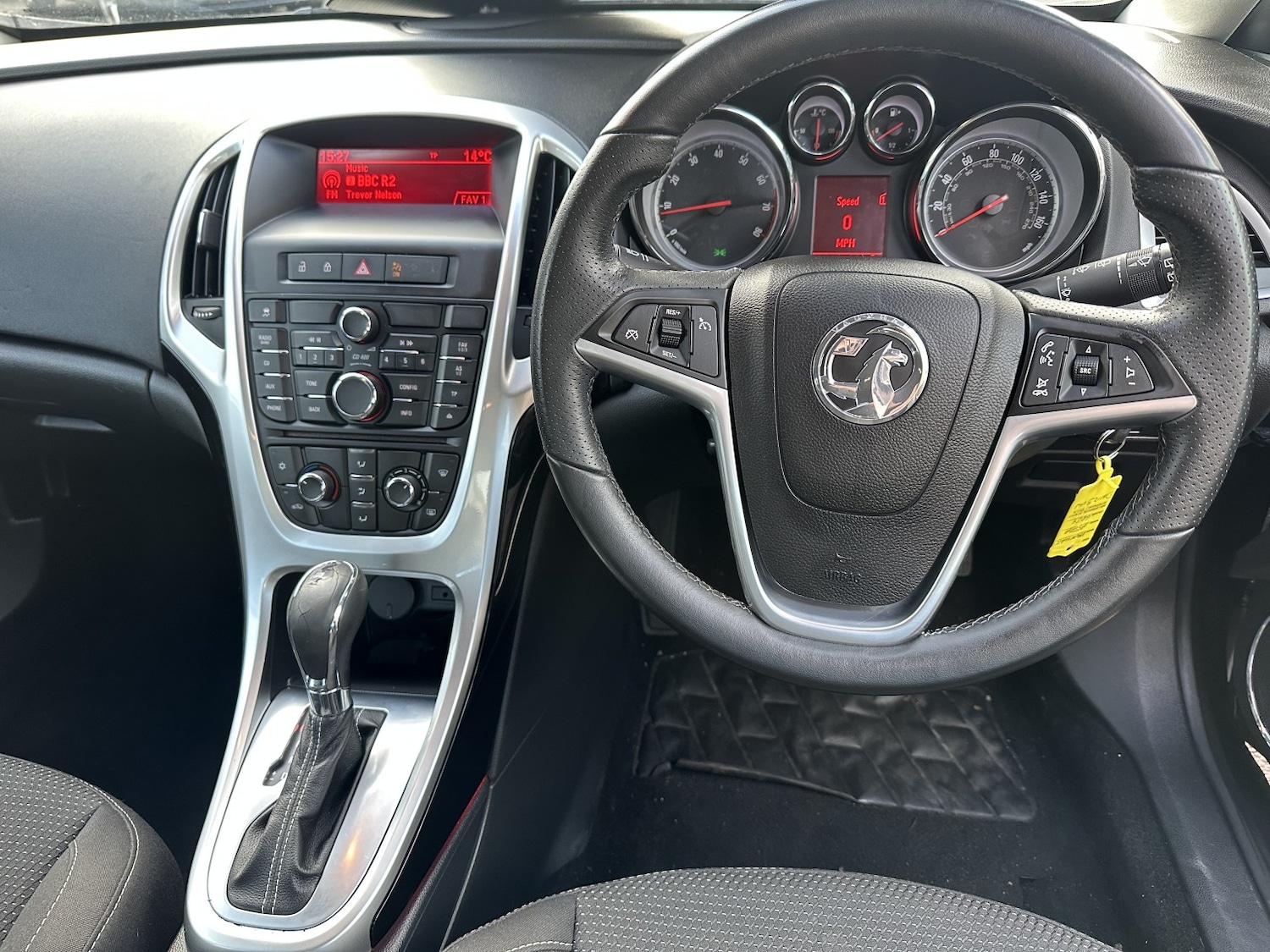 Used Vauxhall Astra 2012 for sale - 77822208: Photo 14