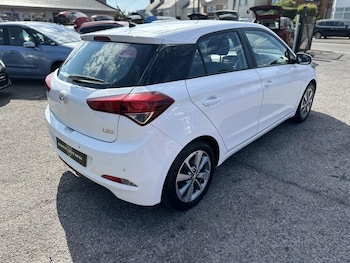 Used Hyundai i20 2015 for sale - 79311455: Photo