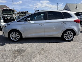 Used Kia Carens 2017 for sale - 78316844: Photo