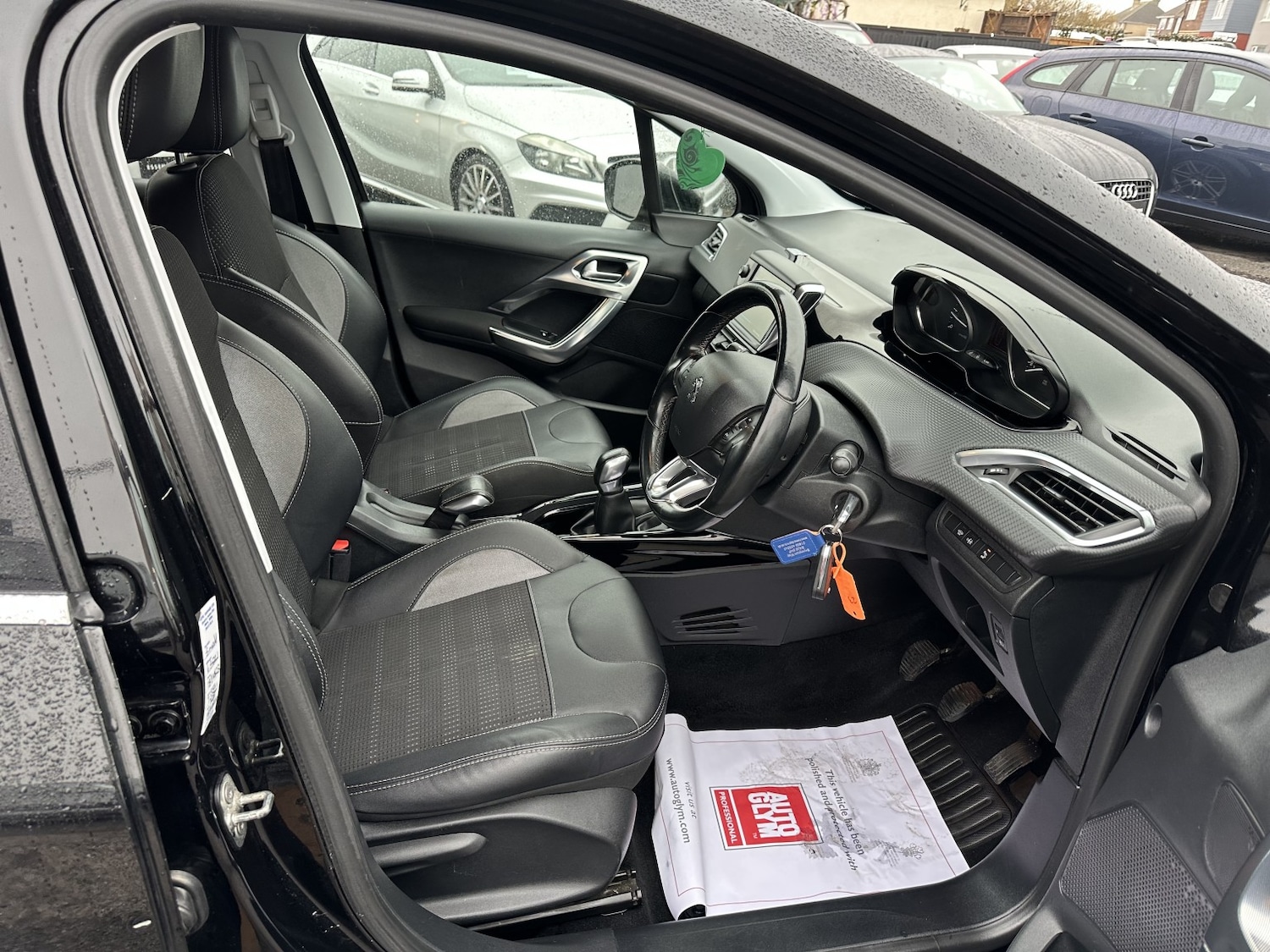 Used Peugeot 2008 2018 for sale - 77822263: Photo 10