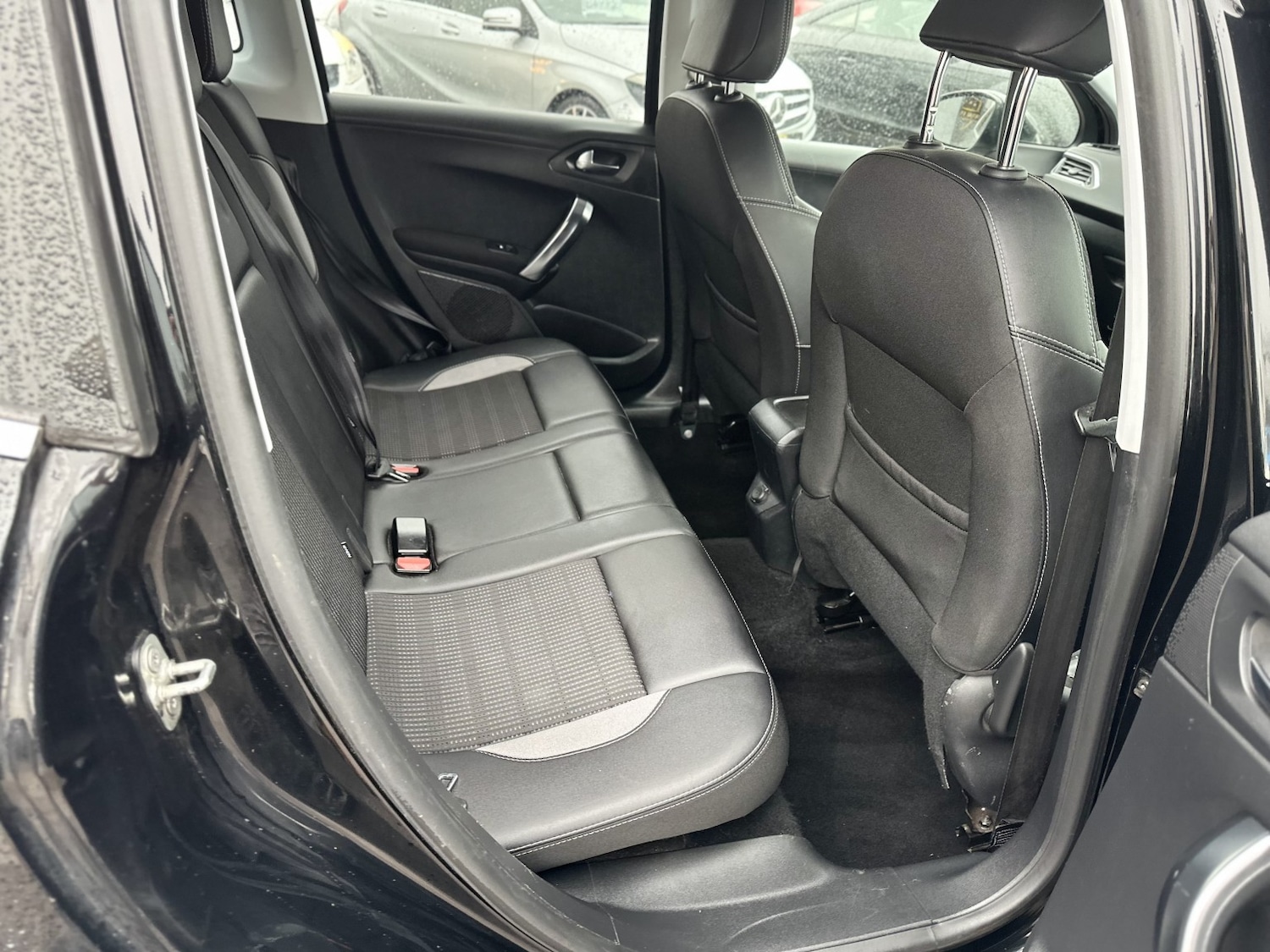 Used Peugeot 2008 2018 for sale - 77822263: Photo 11