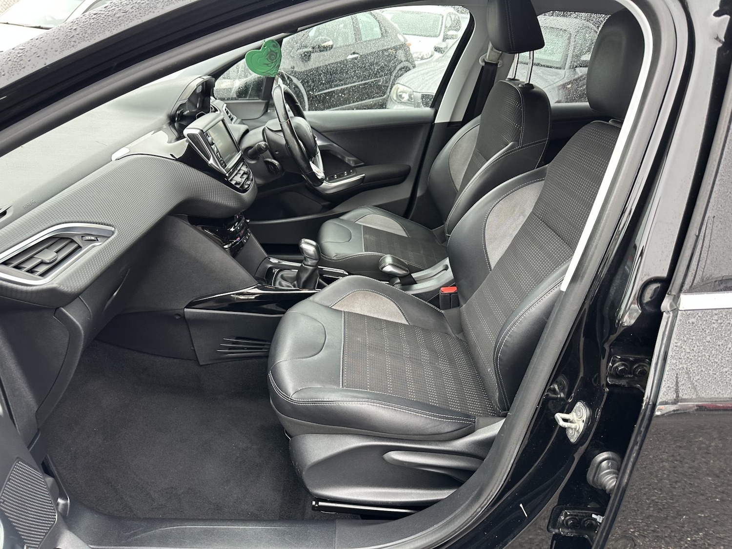 Used Peugeot 2008 2018 for sale - 77822263: Photo 13