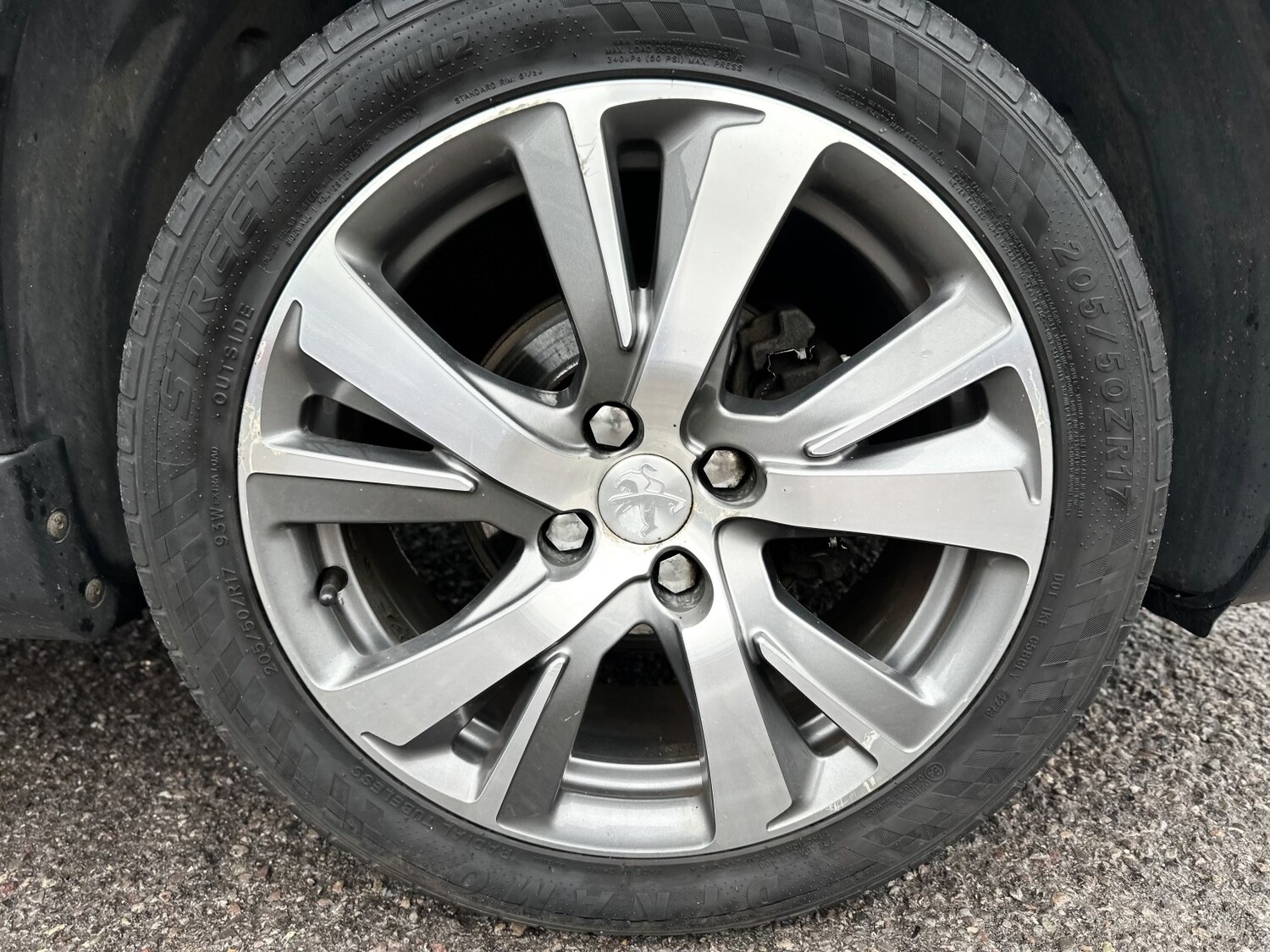 Used Peugeot 2008 2018 for sale - 77822263: Photo 18