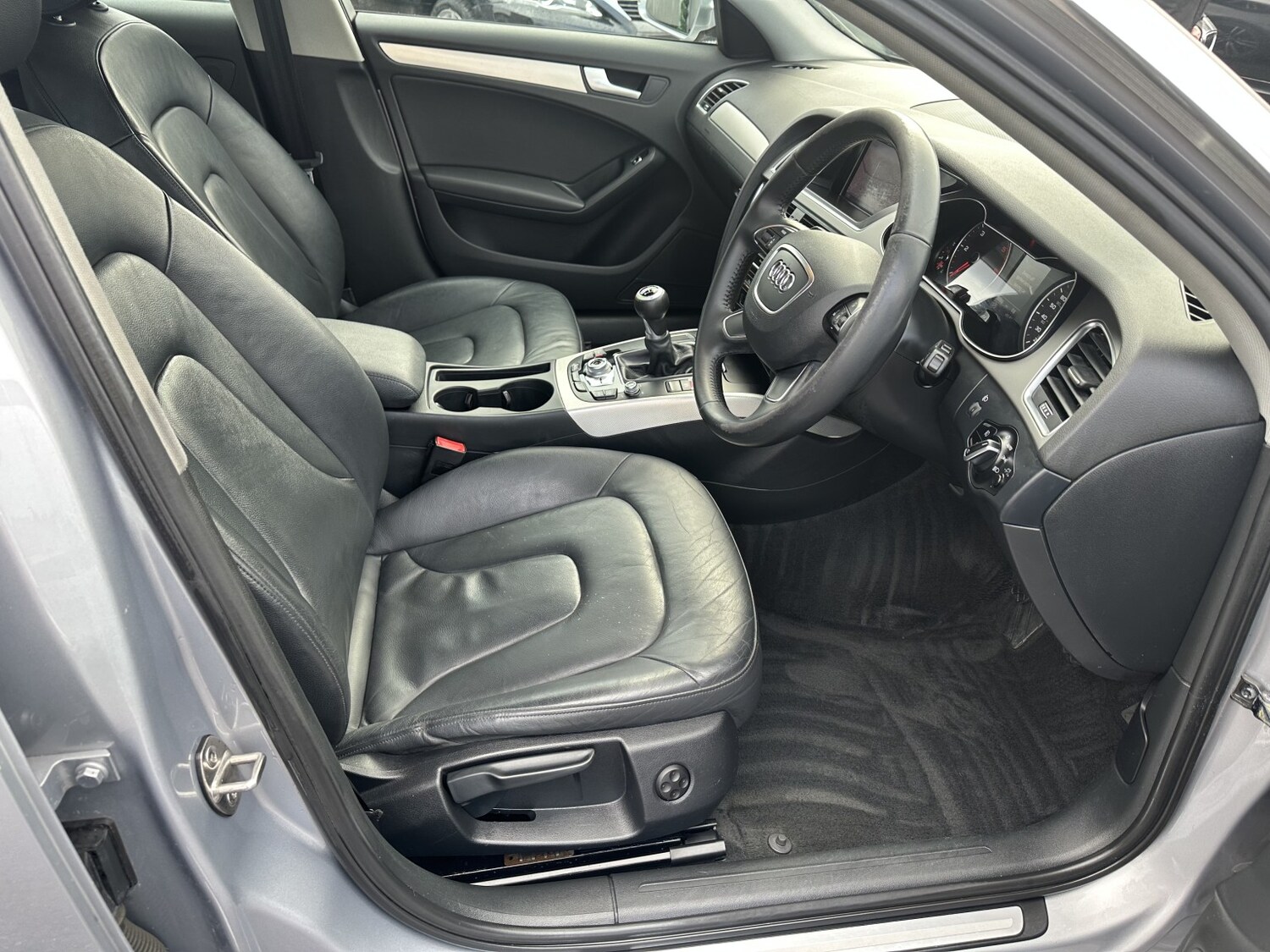 Used Audi A4 2014 for sale - 77822239: Photo 10