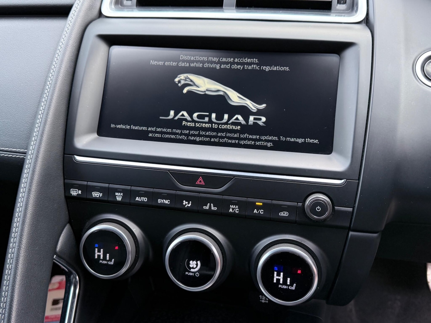 Used Jaguar E-Pace 2018 for sale - 77468036: Photo 22