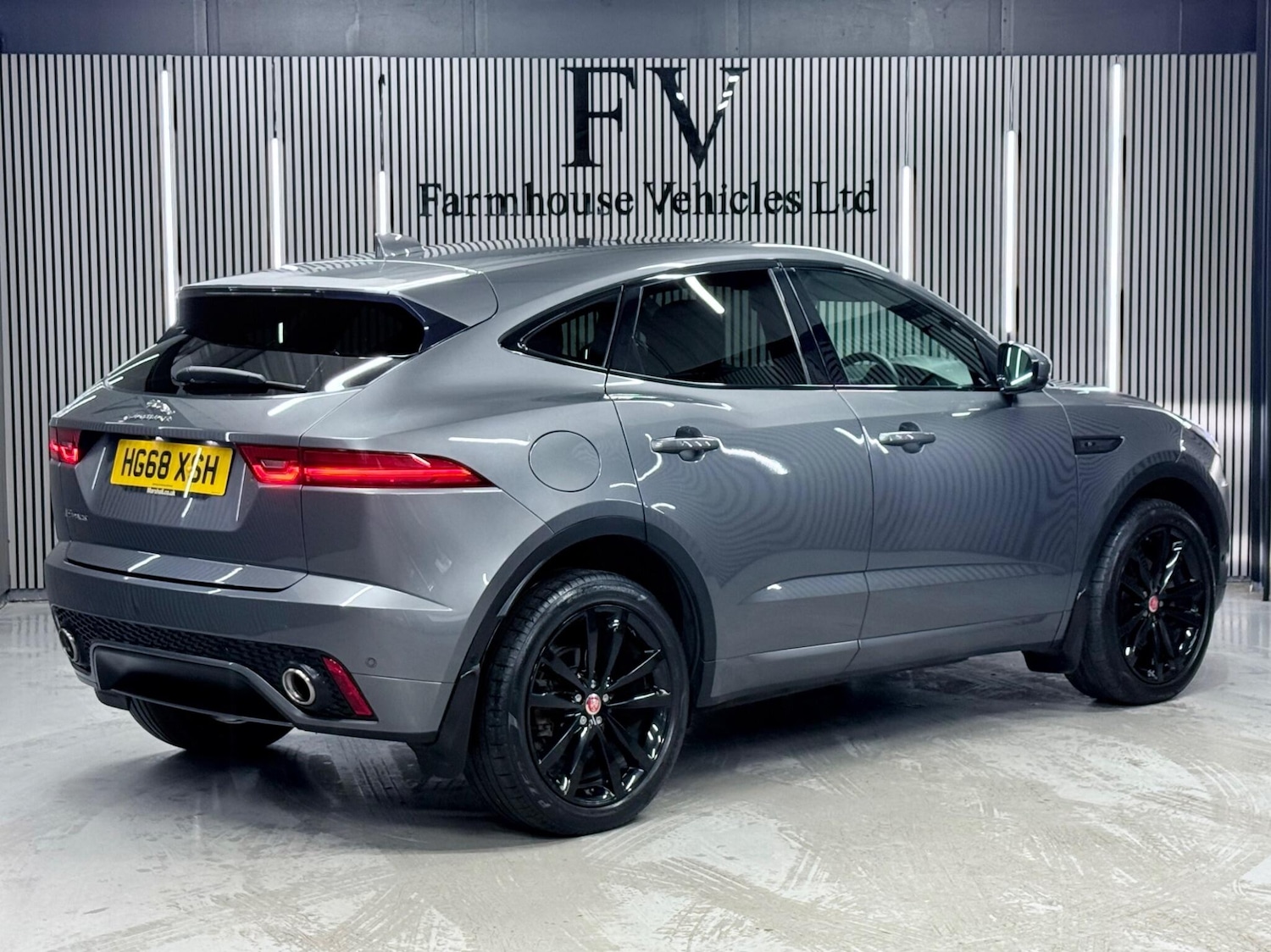 Used Jaguar E-Pace 2018 for sale - 77468036: Photo 3
