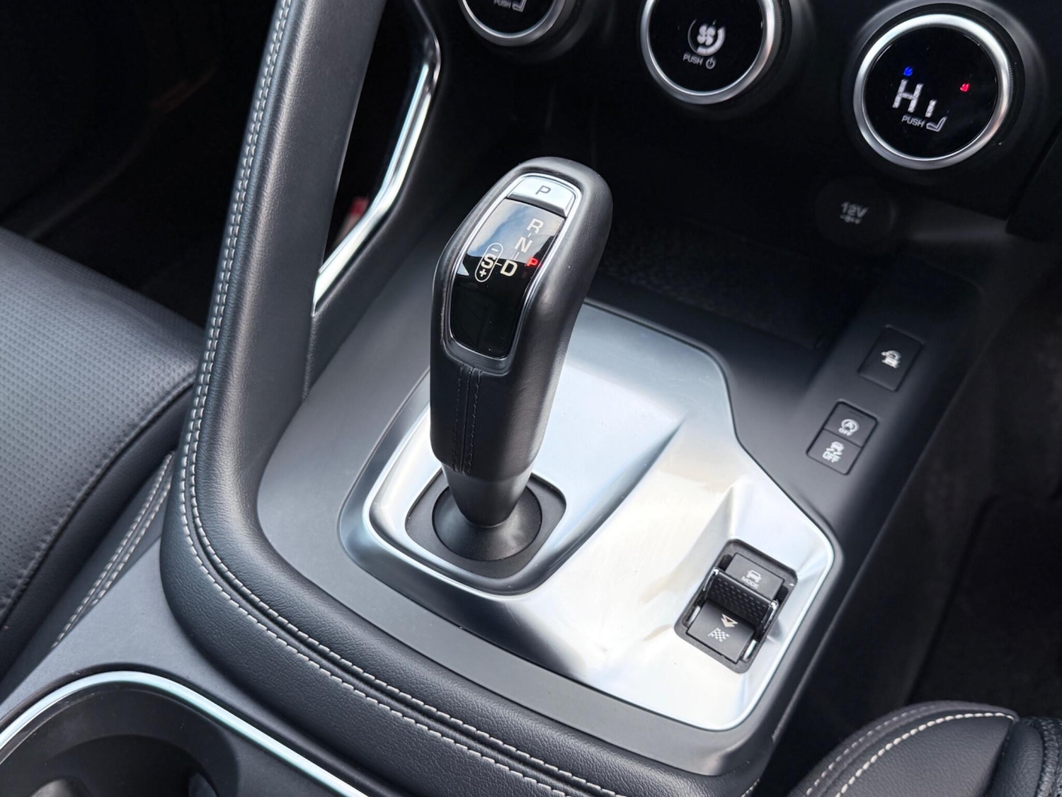 Used Jaguar E-Pace 2018 for sale - 77468036: Photo 34