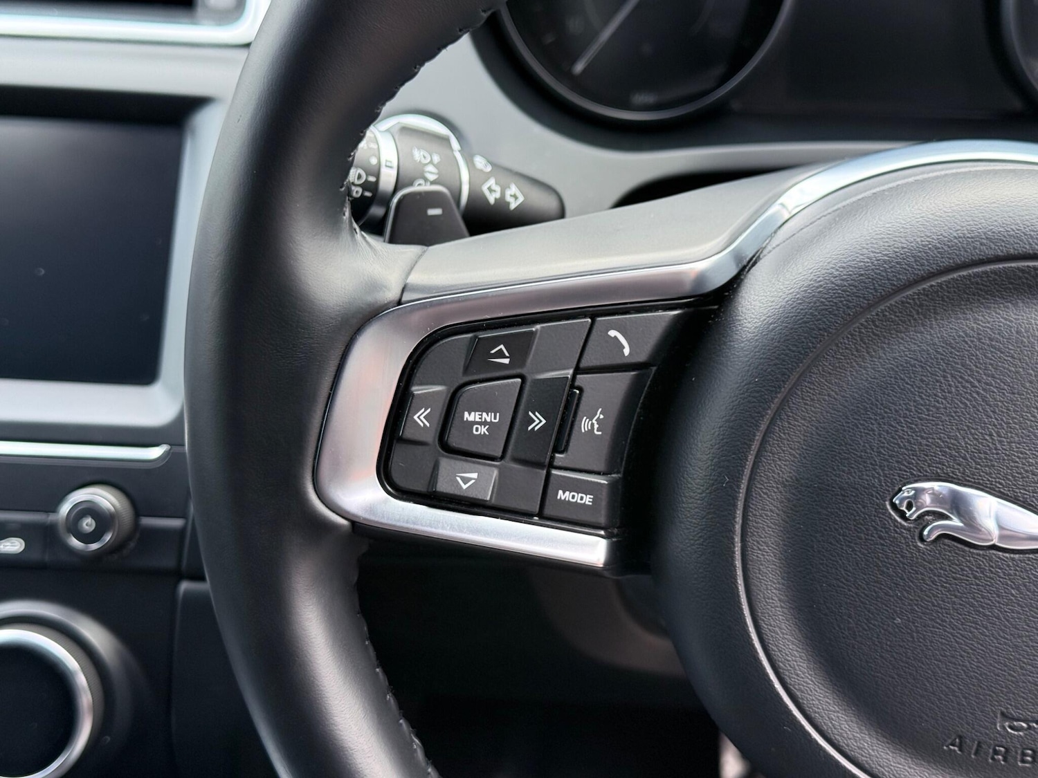 Used Jaguar E-Pace 2018 for sale - 77468036: Photo 40