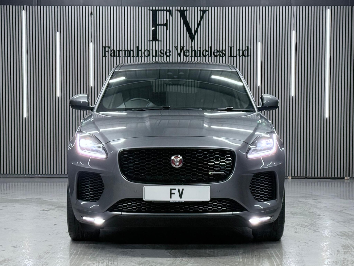 Used Jaguar E-Pace 2018 for sale - 77468036: Photo 8