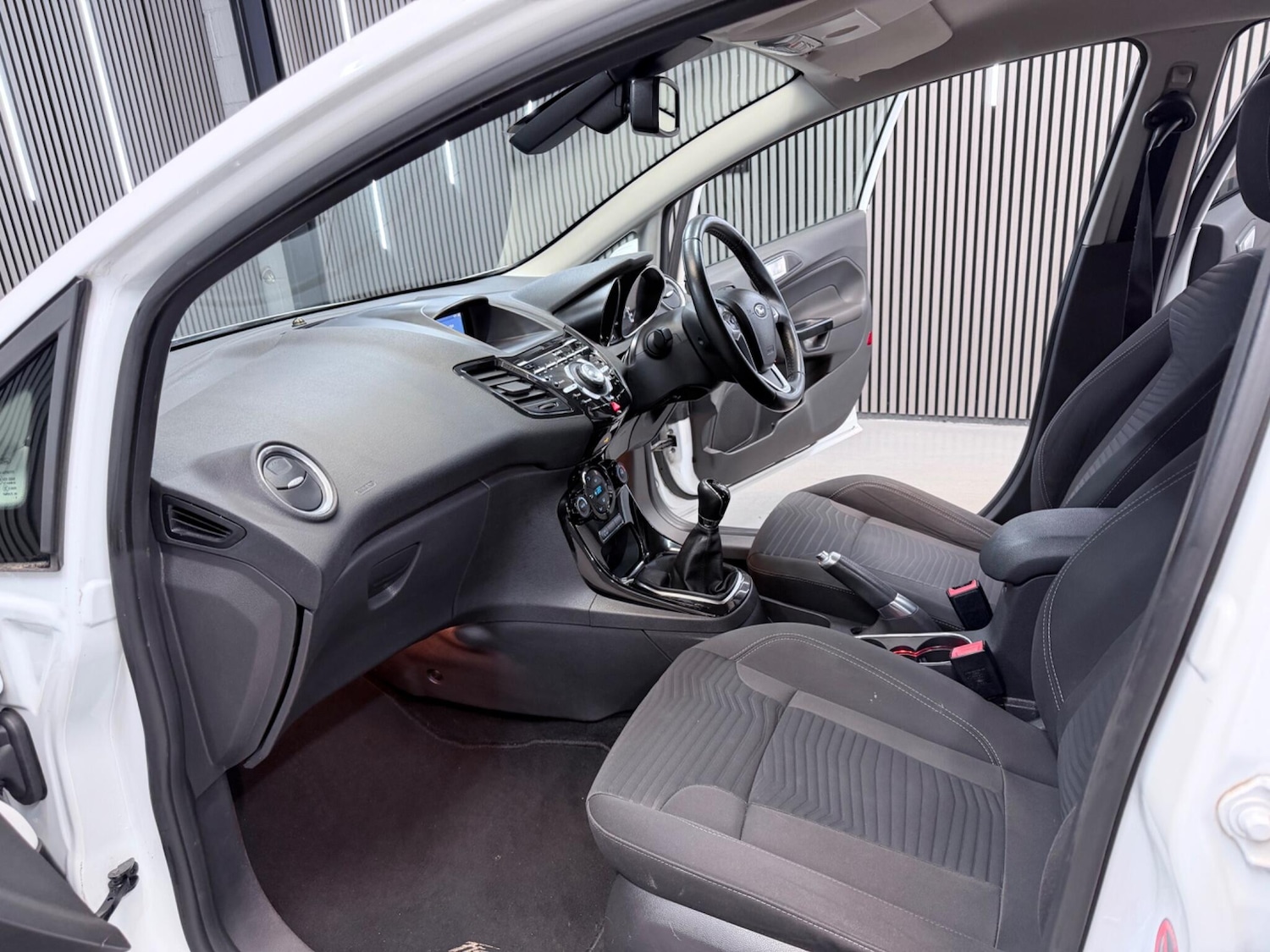 Used Ford Fiesta 2013 for sale - 78148180: Photo 25